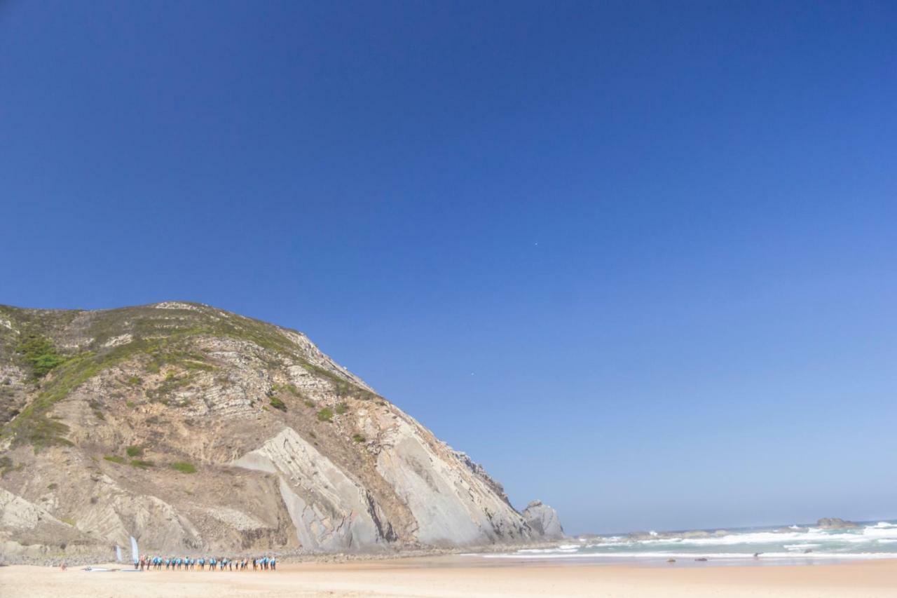 Wavesensations - Sagres Surf House Hostel Bagian luar foto