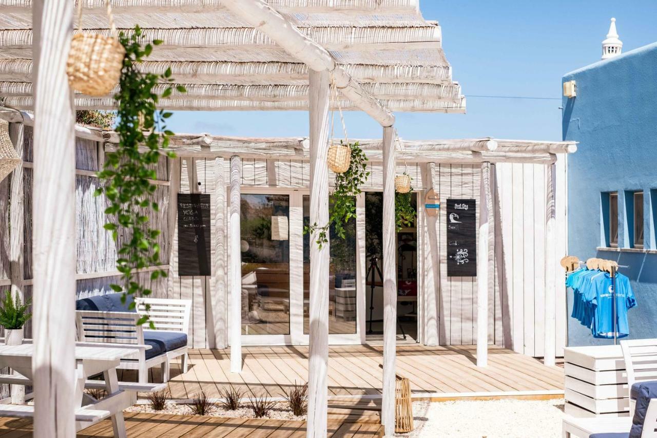 Wavesensations - Sagres Surf House Hostel Bagian luar foto