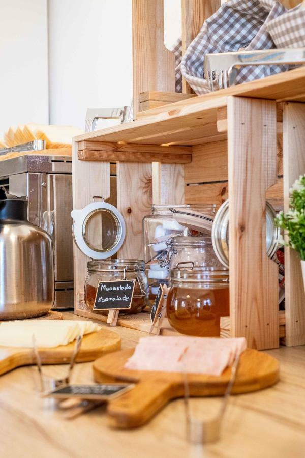 Wavesensations - Sagres Surf House Hostel Bagian luar foto